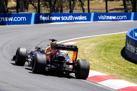 230204 Bathurst F1 action rear
