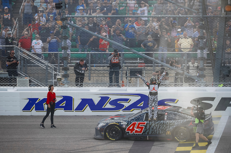 Kurt Busch kondigt zijn afscheid van de sport aan