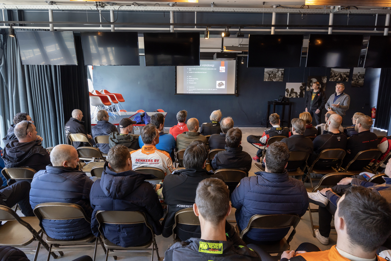 25 april 2023 DRDO Race 1 Circuit Zandvoort Foto Chris Schotanus