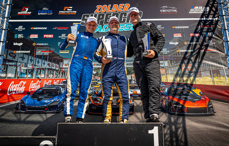 podium 1