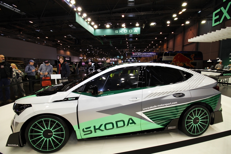 241129 Enjaq RS Skoda Race 2