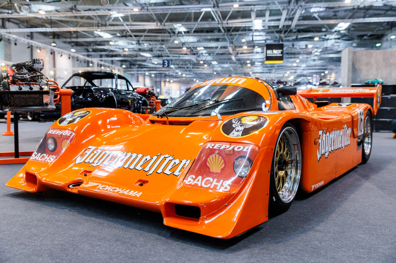Dieses und weitere Fahrzeuge erleben Besucher*innen auf der Techno Classica Essen vom 4. bis 7. April 2024 (Preview Day: 3. April) in der Messe Essen. Rund 1250 Aussteller aus über 30 Nationen präsentieren auf 120.000 qm Ausstellungsfläche Oldtimer, Motorräder, Classic- und Prestigeautomobile. Eine reguläre Tageskarte kostet 28 Euro und gibt es im Online-Ticketshop unter technoclassica-tickets.de.—-03-04-2024/Essen/GermanyFoto: Alex Muchnik/©MESSE ESSEN GmbH---Zulässige Nutzung: Der Nutzer erhält an dem Bild ein einfaches Nutzungsrecht, ausschließlich für eine redaktionelle, journalistische Berichterstattung – in Online- und Printmedien, Film und TV über die MESSE ESSEN, eine Veranstaltung der MESSE ESSEN oder eine auf dem Messegelände der MESSE ESSEN stattfindenden Veranstaltung. Die Nutzung des Bildmaterials ist für die berichtenden Medien mit Urhebervermerk und Beleg ist honorarfrei gestattet. Der Nutzer verpflichtet sich dazu, die dem Bild zugeordneten Informationen, insbesondere Bildbeschreibung und Fotograf, bei der Nutzung in korrekter Weise zu verwenden und zu veröffentlichen. Jede andere Nutzung bedarf der Zustimmung durch die Messe Essen GmbH. Die Messe Essen haftet nicht für Verletzung von Rechten abgebildeter Personen und/oder Objekten. Es werden durch die Messe Essen keine Persönlichkeits-, Eigentums-, Kunst-, Marken- oder ähnliche Rechte eingeräumt, die Einholung der o.g. Rechte obliegt allein dem Nutzer. Der Verkauf und die Weitergabe der Bilddatei an Dritte sowie das nicht-autorisierte Kopieren oder sonstige Vervielfältigen dieser Bilddatei auf alle Arten von Datenträgern ist nicht gestattet. ---Permissible use: The user will be granted free of charge a simple use right to the picture exclusively for editorial, journalistic reporting about MESSE ESSEN, an event of MESSE ESSEN or an event taking place on the fair site of MESSE ESSEN in online and print media, in films and on TV. For the reporting media, the use of the picture material with a copyright notice and a specimen copy will be allowed free of charge. The user undertakes to utilise and publish the information assigned to the picture, particularly caption and photographer, in a correct way when using it. Any other use will require the consent of Messe Essen GmbH. Messe Essen will not be liable for the infringement of rights of depicted people and/or objects. Messe Essen will not grant any personality, ownership, artistic, trademark or similar rights. The user alone will be responsible for obtaining the above rights. It will not be allowed to sell or pass on the picture file to third parties or to copy or otherwise duplicate this picture file on to any types of data carriers without authorisation.