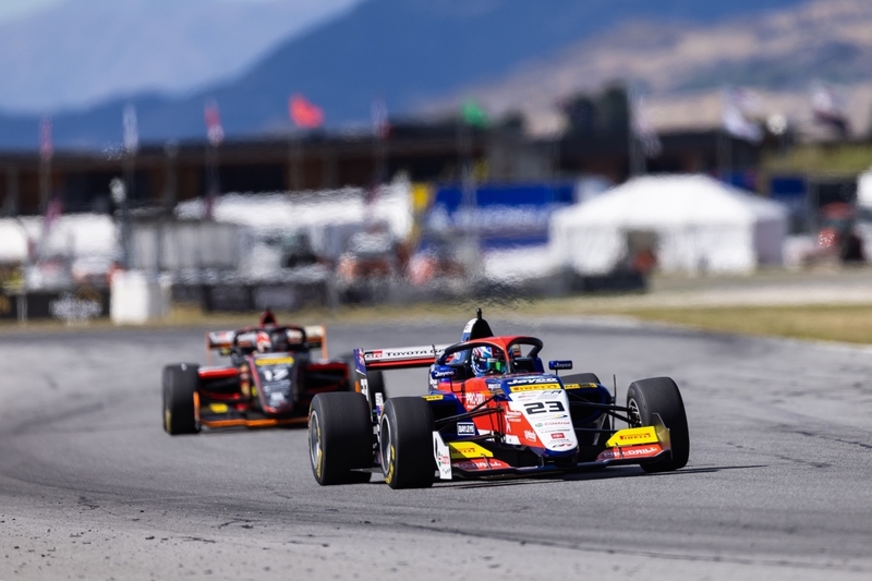 Formulewagens:Roman Bilinski wint Castrol Formula Regional kampioenschap