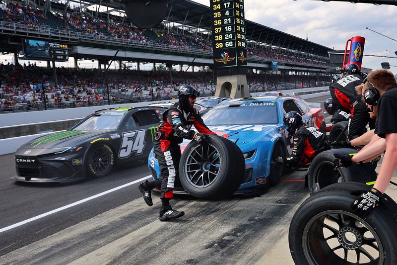 2024 Working in the pits