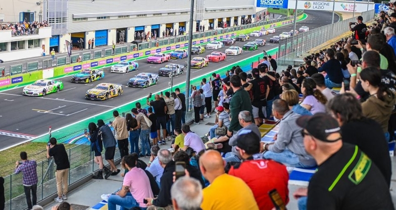 2024 Volle Tribunes