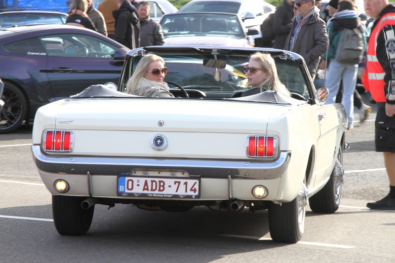 2024 Mustang In parkeren