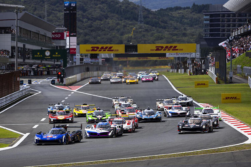Start of the race, 02 BAMBER Earl (nzl), LYNN Alex (gbr), Cadillac Racing #02, Hypercar, action during the 2024 6 Hours of Fuji, 7th round of the 2024 FIA World Endurance Championship, from September 13 to 15, 2024 on the Fuji Speedway in Oyama, Shizuoka, Japan - Photo Julien Delfosse / DPPI