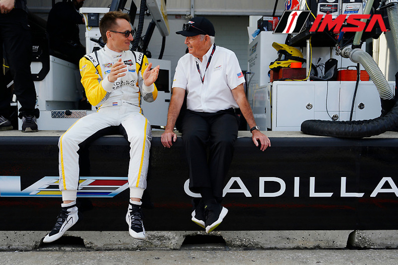 240317 Sebring Zande pitwall
