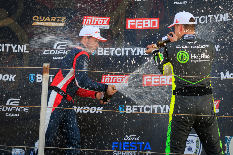 Podium2