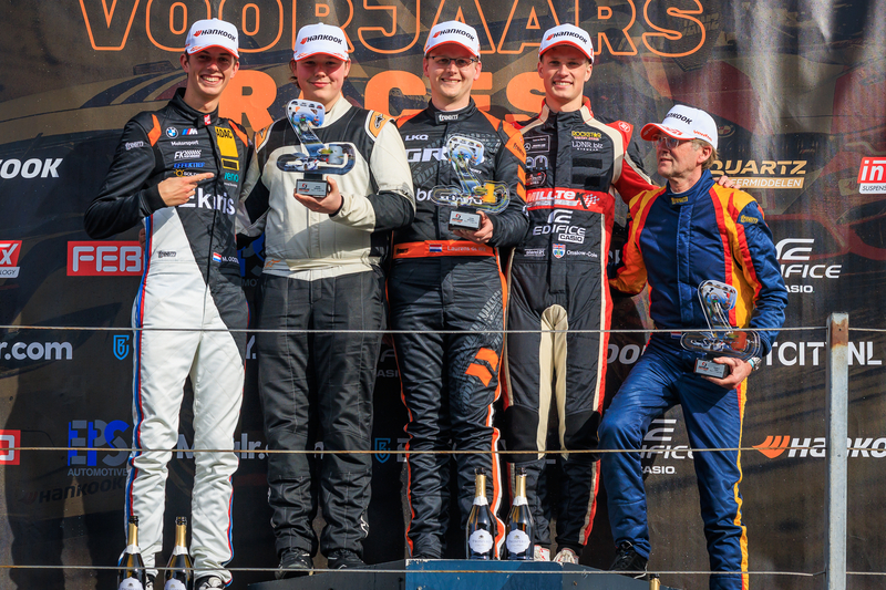 Podium4