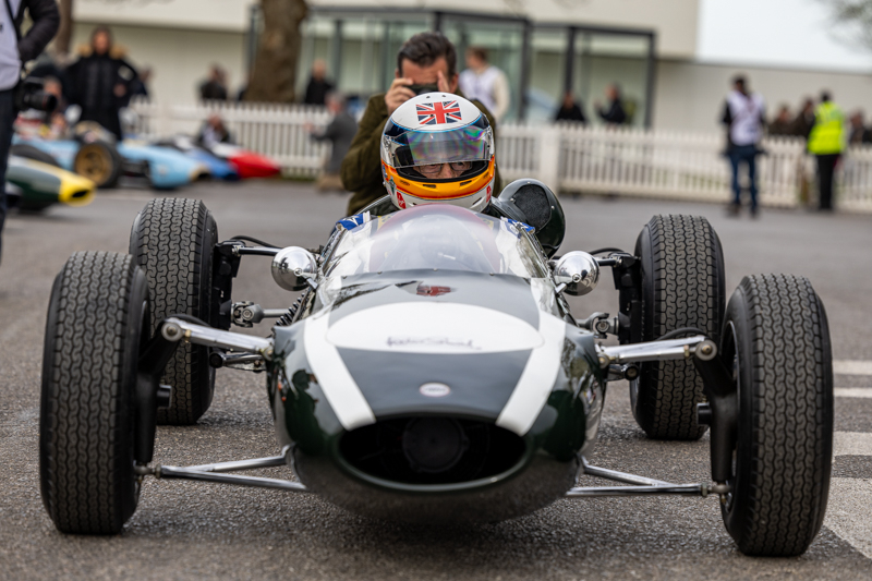 MM81 Autosport 2024 BvdW 221