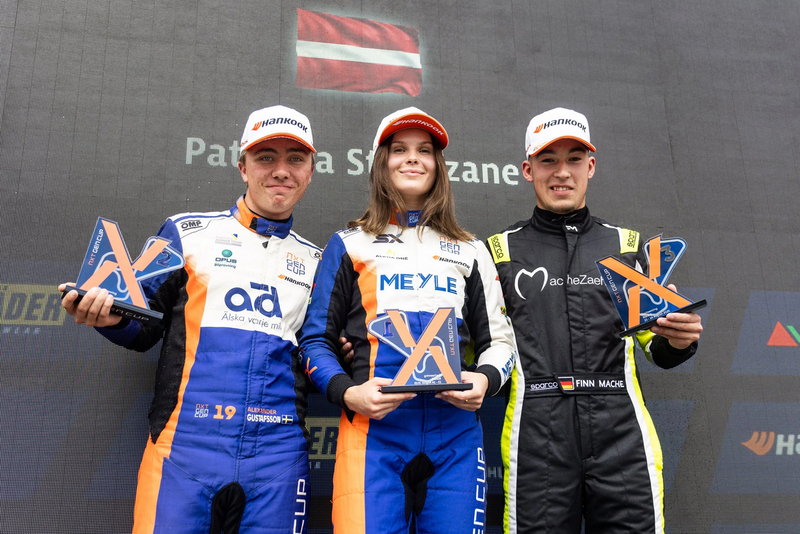 podium nxt dame
