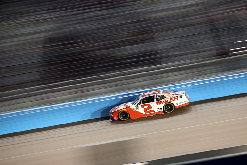 Connor Zilisch vist achter het net. Jesse Love wint Xfinity-titel in Phoenix