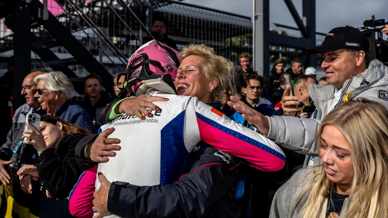 Robert de Haan pakt Duitse Porsche Carrera Cup titel tijdens finale Hockenheim Robert de Haan pakt Duitse Porsche Carrera Cup titel tijdens finale Hockenheim