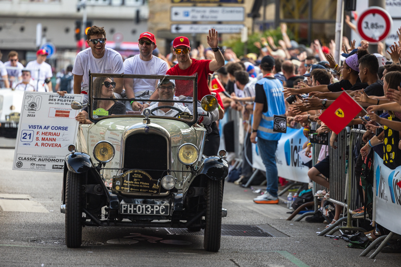 Parade Le Mans 2025 BvdW 41
