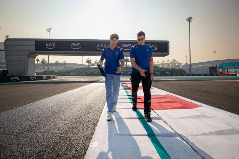 Abu Dhabi (UAE), DEC 04-07 2025 - Abu Dhabi Grand Prix 2025 at Yas Marina Circuit. Laurens VAN HOEPEN #22 Trident F2 © 2025 Dutch Photo Agency