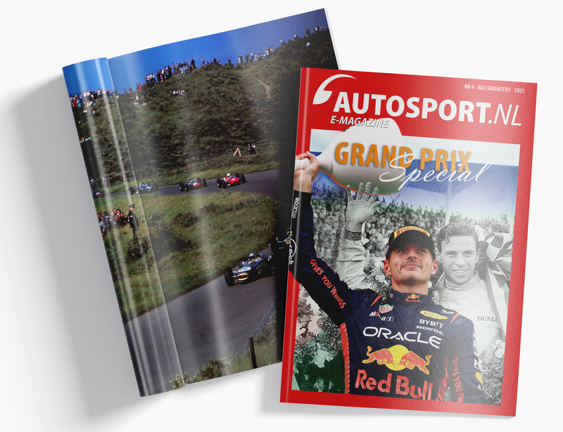 1 magazine mockup