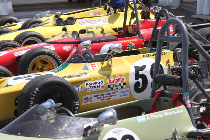 2025 F3 Screamers bonte kleuren