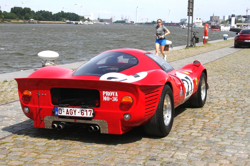 2026 Ferrari P3 P4 Joggen