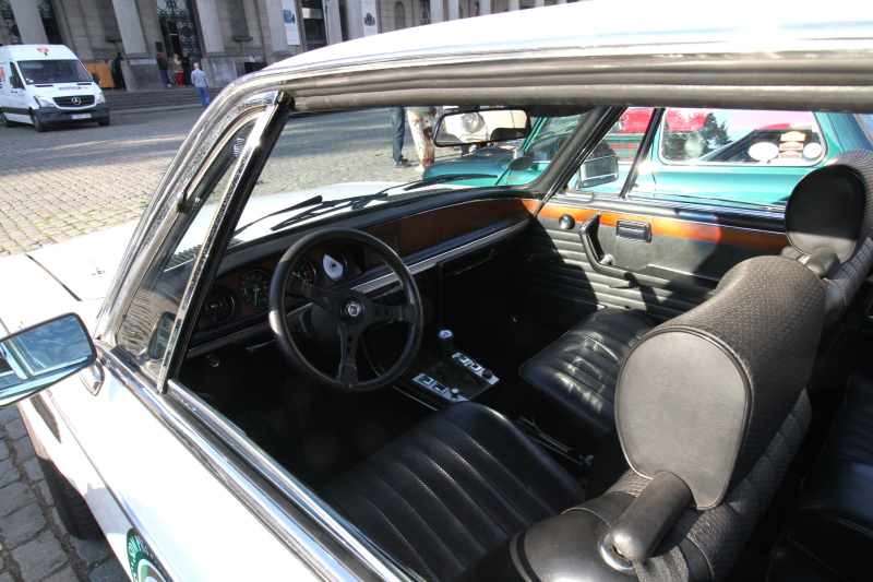 2026 Alpina Interieur