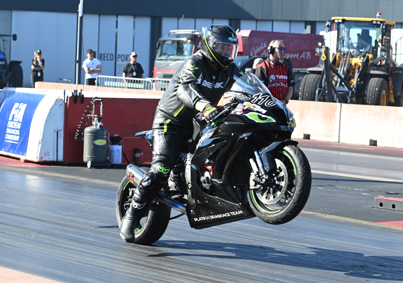 wheelie DSC 5181