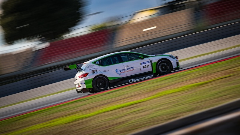 260920 24H Barcelona CP TCR