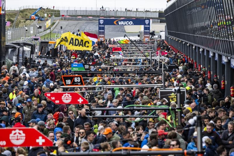 DTM Zandvoort pitwalk