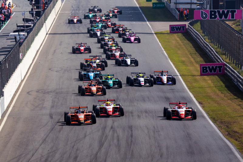 00 RACE 1 200001