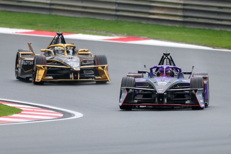 SHANGHAI, CHINA - JULY 05: Pascal Wehrlein of Germany driving the (94) Porsche Formula E Team Porsche 99X Electric on track during the Shanghai E-Prix, Round 13 of the 2026 FIA Formula E World Championship at Shanghai International Circuit on July 05, 2026 in Shanghai, China. (Photo by Zhe Ji/LAT Images)