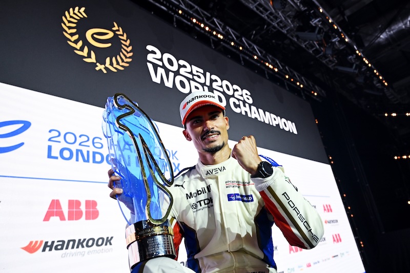 LONDON, ENGLAND - AUGUST 16: Season 12 Champion Pascal Wehrlein of Germany and Porsche Formula E Team celebrates on the podium during the London E-Prix, Round 17 of the 2026 FIA Formula E World Championship at ExCel London on August 16, 2026 in London, England. (Photo by Sam Bagnall/LAT Images)