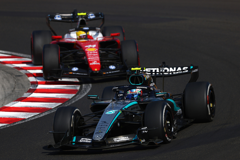 Hungarian Grand Prix, Sunday, Getty Images BUDAPEST, HUNGARY - JULY 26: Andrea Kimi Antonelli of Italy driving the (12) Mercedes AMG Petronas F1 Team W17 leads Lewis Hamilton of Great Britain driving the (44) Scuderia Ferrari SF-26 on track during the F1 Grand Prix of Hungary at Hungaroring on July 26, 2026 in Budapest, Hungary. (Photo by Clive Mason/Getty Images)