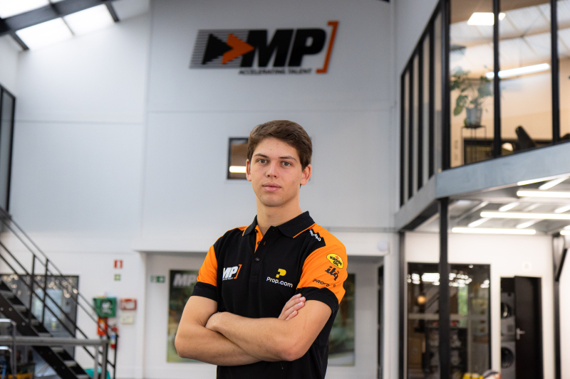 Van Hoepen in zee met MP Motorsport voor tweede volledige FIA F2-seizoen in 2027