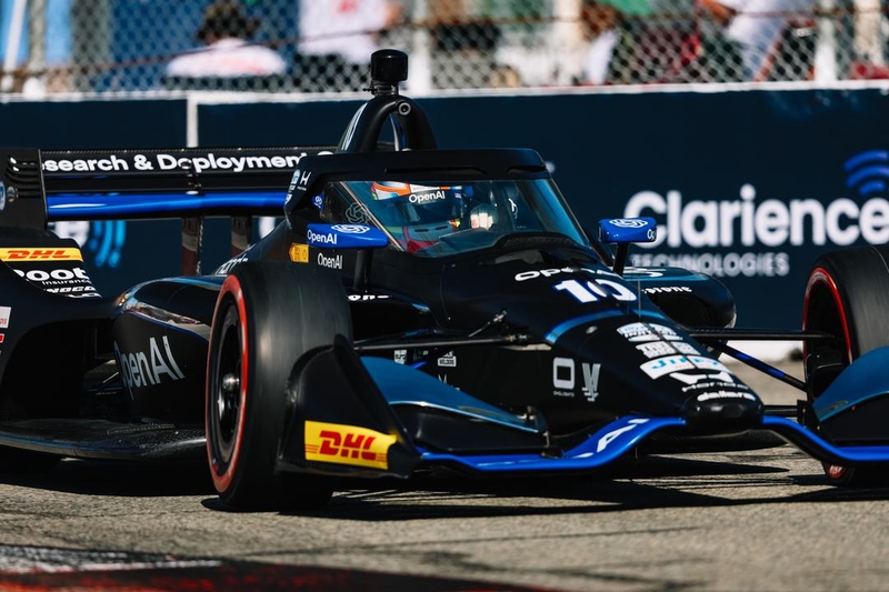 Alex Palou wint in Long Beach. VeeKay P13