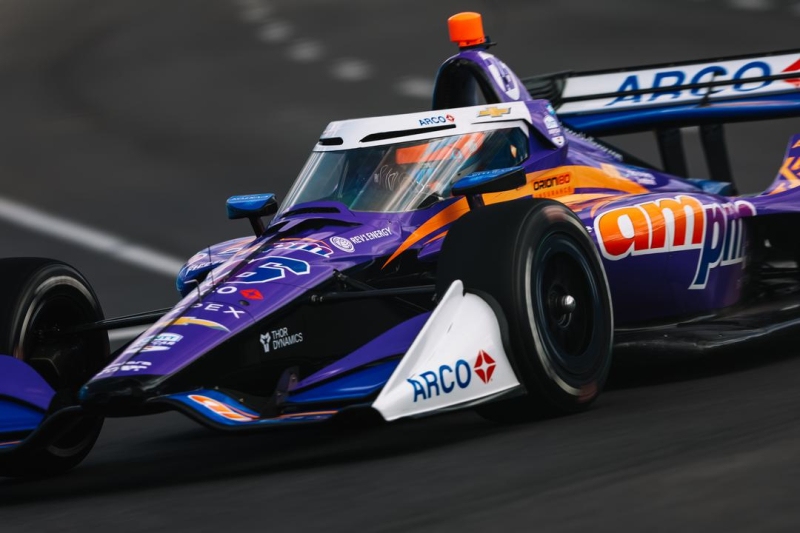 Marcus Ericsson wint in Markham. Weer Top 10 resultaat voor VeeKay