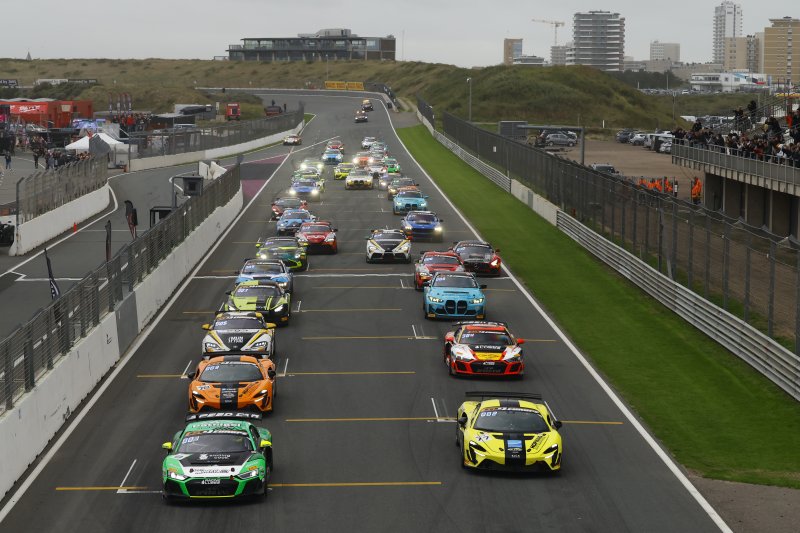 GT2 en GT4: Ginetta domineert GT2 in Race 1 op Zandvoort, Mees Houben knap naar het podium in GT4, P