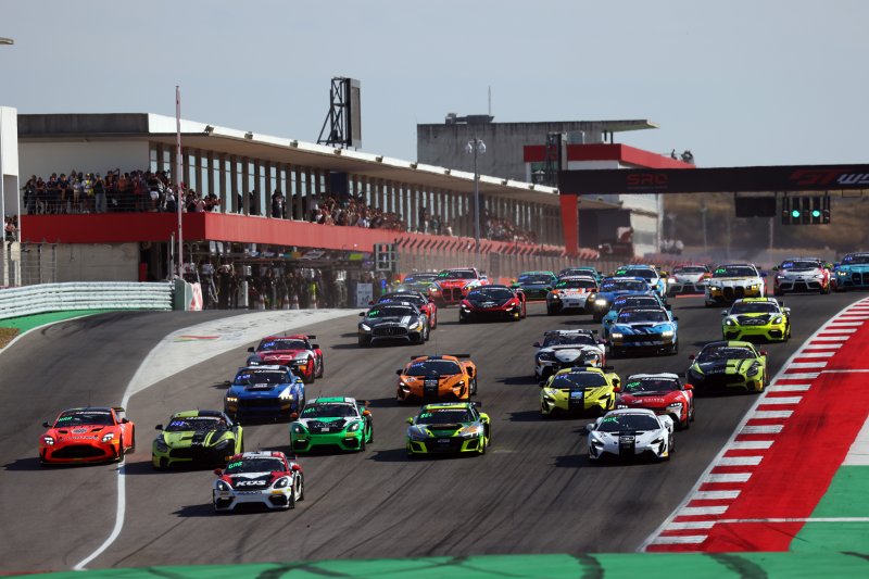 AMG's en Maserati's winnen GT2-races in Portimão, Cresswell en Hart slepen GT4-titel binnen met Elite-McLaren, opnieuw dubbele punten voor Mees Houben