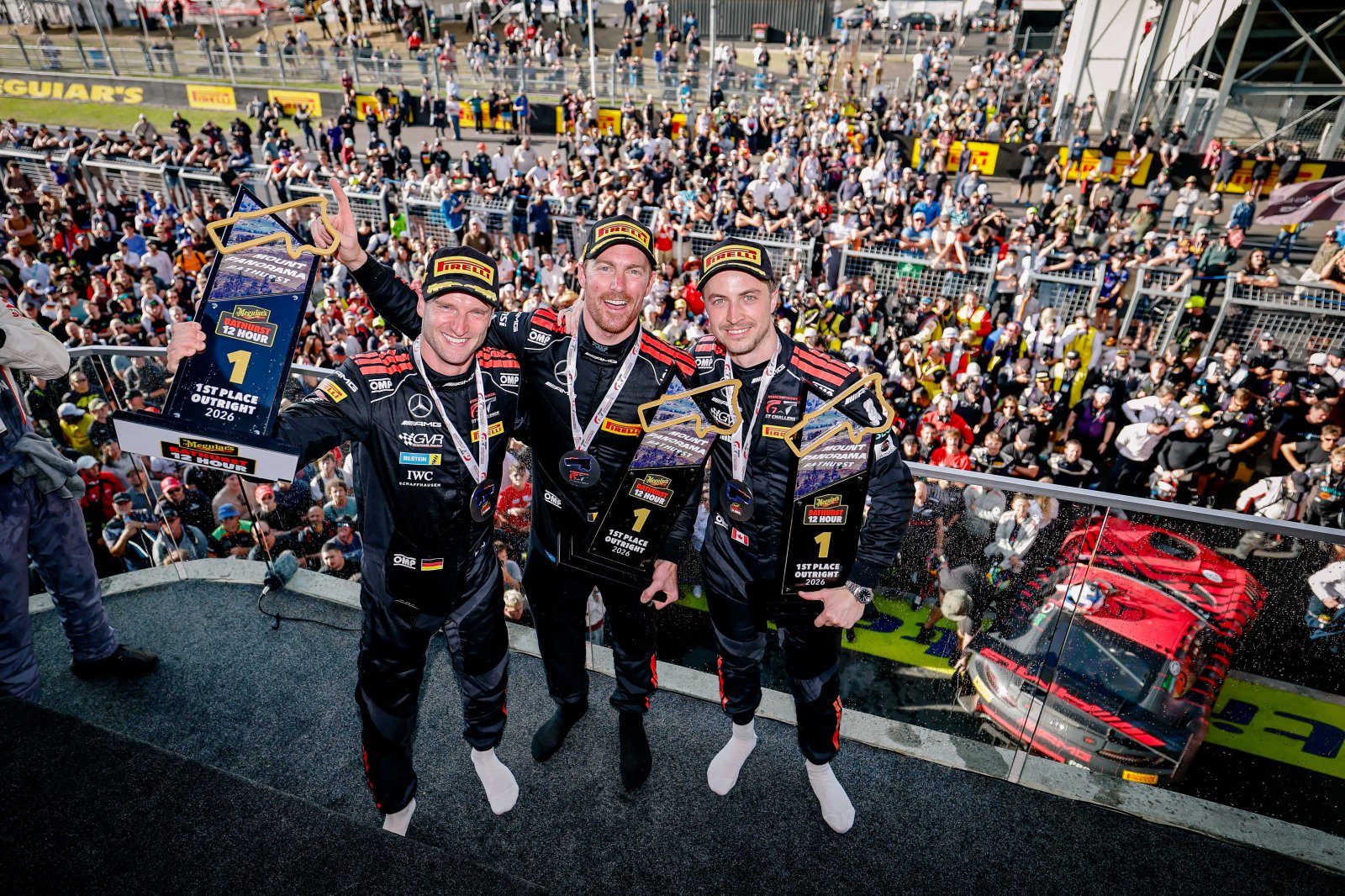 GruppeM-AMG van P29 naar zege in spectaculaire Bathurst 12H, pech voor Catsburg en podium voor Oosten