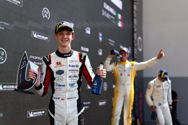 261020 Podium Imola met Van Lagen