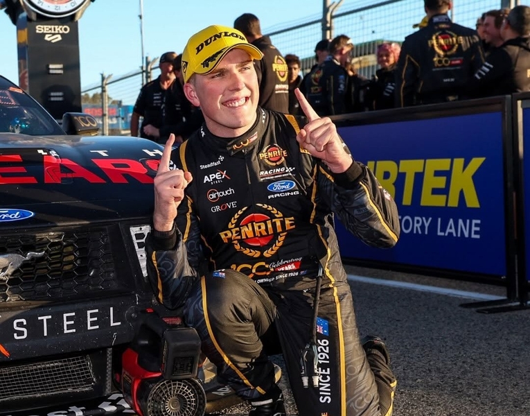 Payne en Feeney winnen in Perth