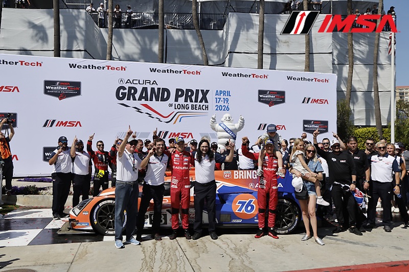 260419 IMSA Race teamfoto