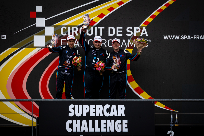 Podium 1
