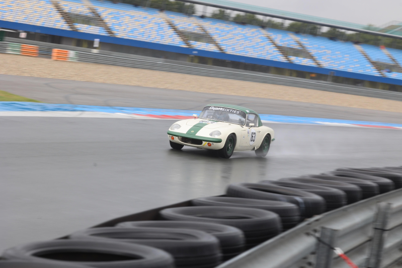 Kjaergaard op volle snelheid in de Lotus Elan